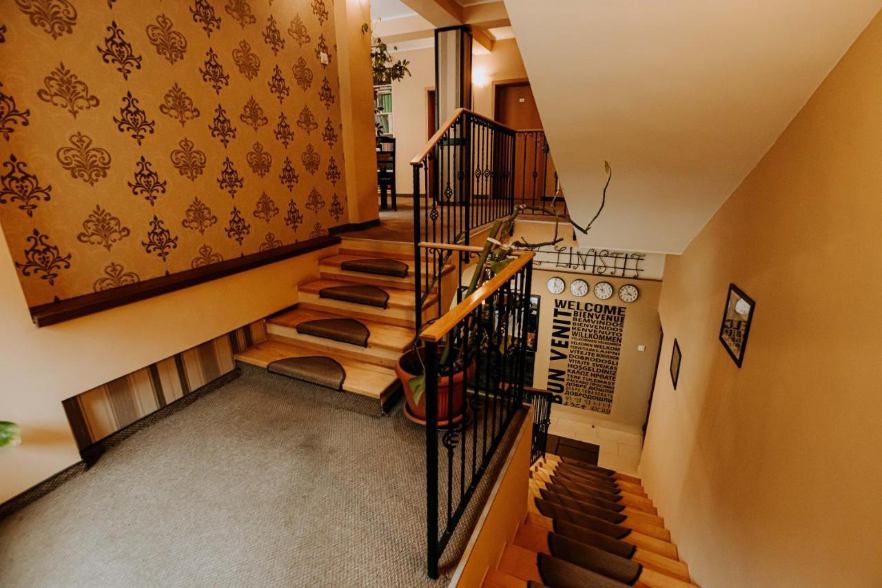 Guest House Lacul Linistit Моняса Экстерьер фото
